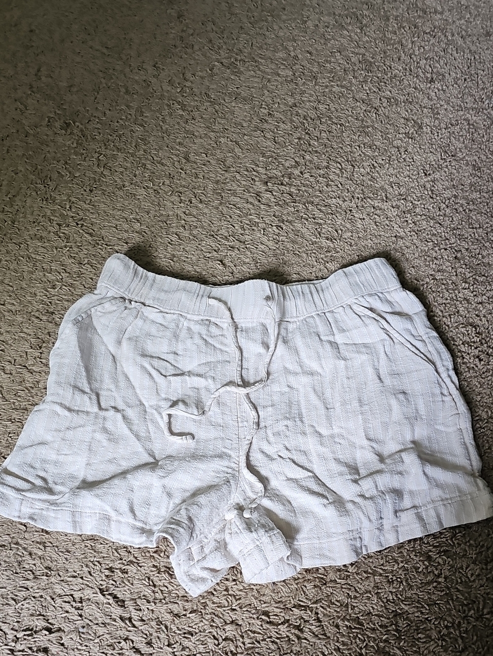 Time and Tru White Elastic Waist Drawstring Linen-Style Shorts